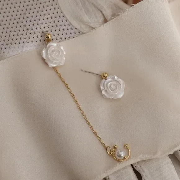Floral Earrings with Pearl & Chain Ear Cuff Trendy Statement Unique Design - Picture 1 of 5
